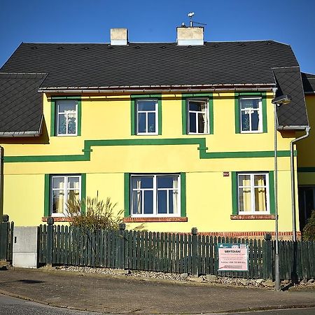 Penzion Slunecnice Dvůr Králové nad Labem Exteriör bild