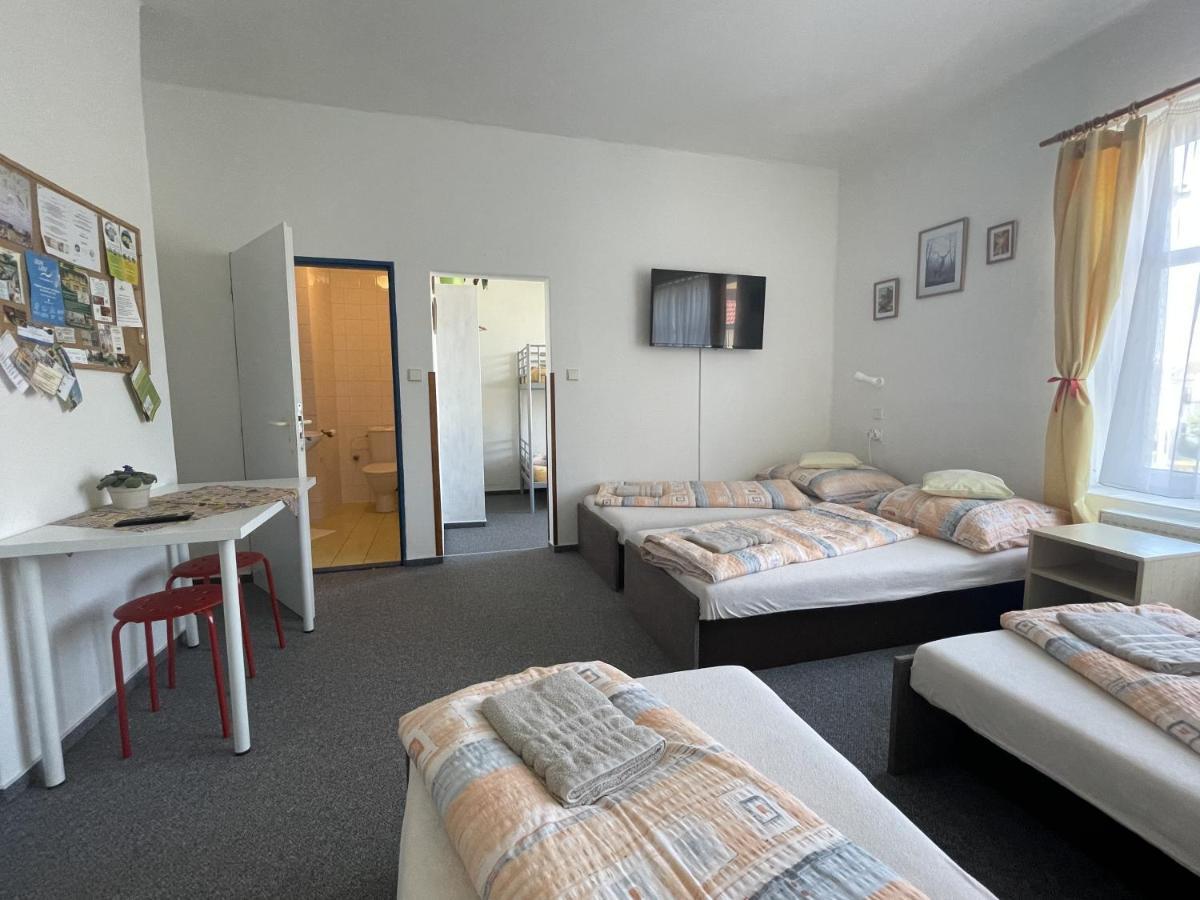 Penzion Slunecnice Dvůr Králové nad Labem Exteriör bild
