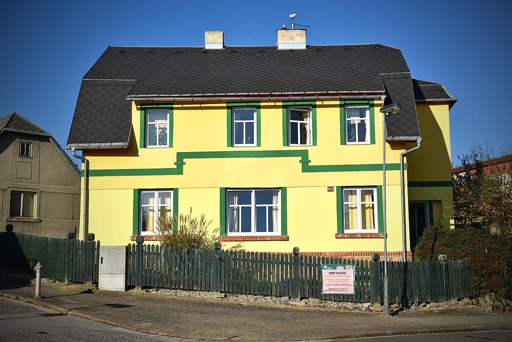 Penzion Slunecnice Dvůr Králové nad Labem Exteriör bild